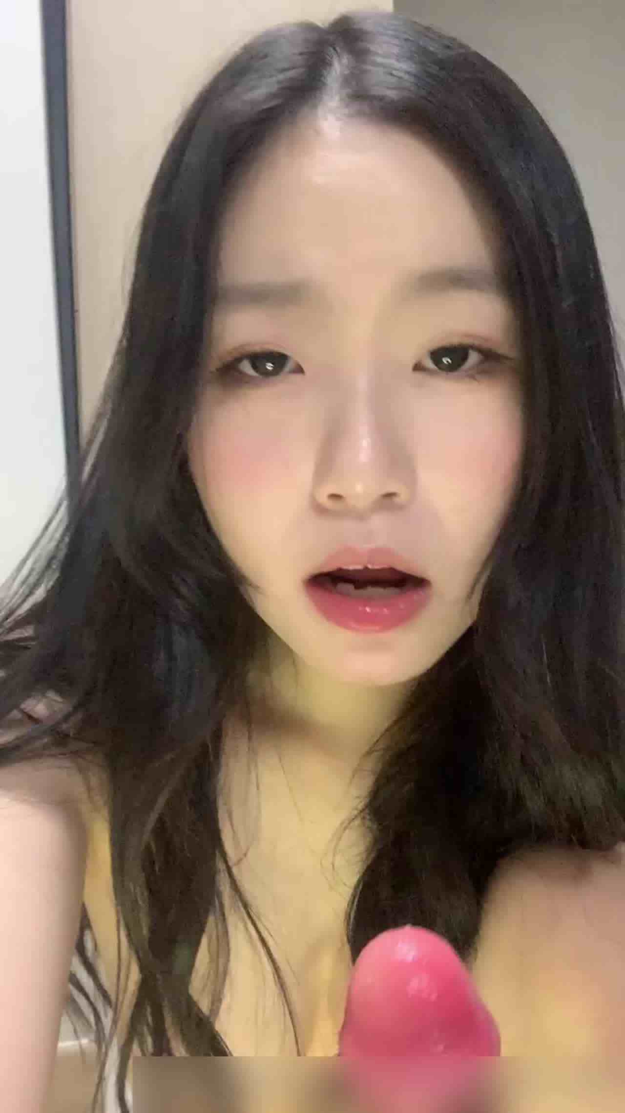  yumi_03-想要拥有一根真正的鸡巴口交 的剧照10